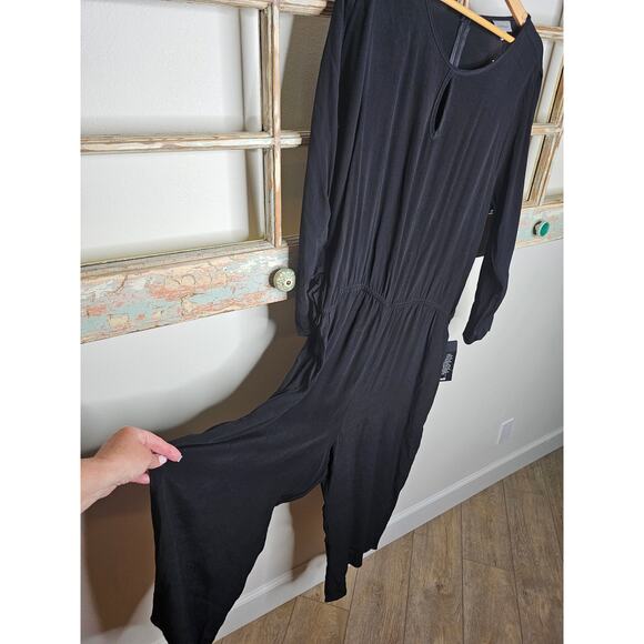 NWT Avenue Black Cold Shoulder Boat Neck Ladies Jumpsuit size 18/20 - Picture 13 of 16